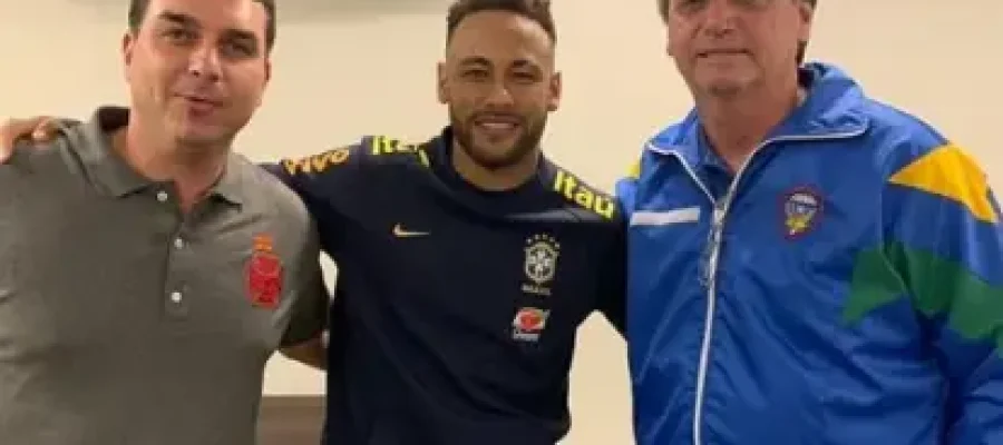 Neymar, a aberração moral que – com razão e justiça – deve carregar no lombo a marca do fracasso do futebol brasileiro