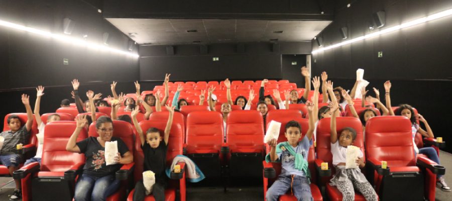 Artigo: “O que o cinema ensina a uma geração moldada pelo clique?”