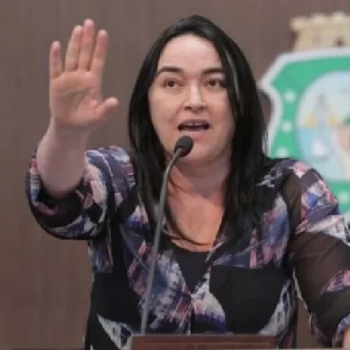 A Coluna do Roberto Maciel (sábado, 7.2): Um gesto contra a vida e de estímulo à violência – onde há sentimento cristão nisso?