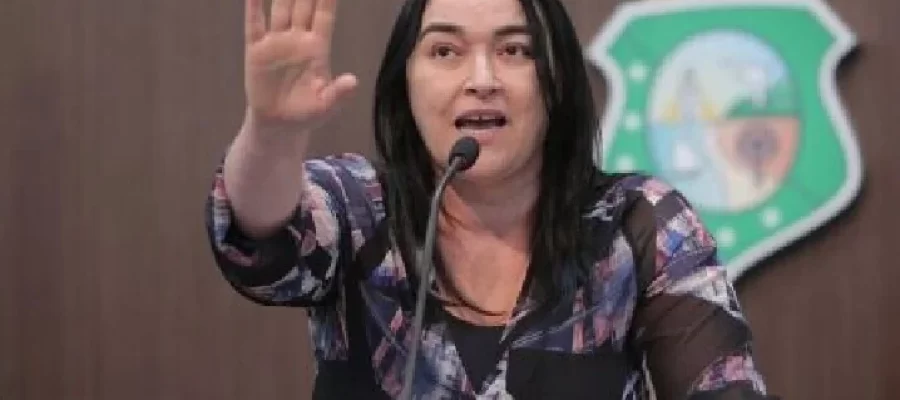 A Coluna do Roberto Maciel (sábado, 7.2): Um gesto contra a vida e de estímulo à violência – onde há sentimento cristão nisso?