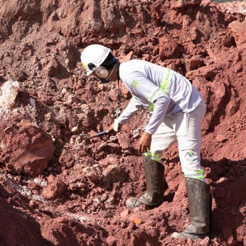 Lula questiona Caiado em venda de terras raras em Goiás: “Se não tomarmos cuidado, essa gente vai vender o Brasil. Não podemos permitir”