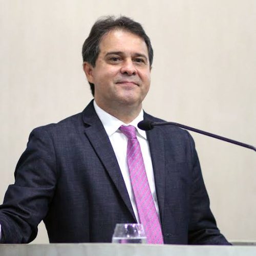 Evandro empossa hoje 331 concursados para reforçar saúde em Fortaleza