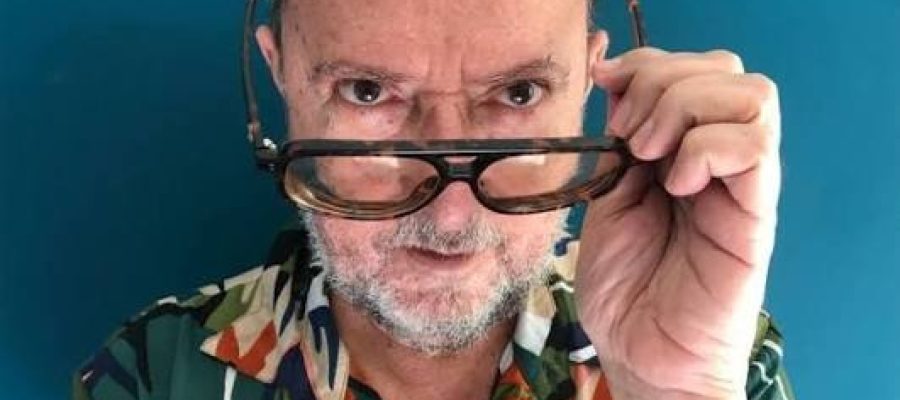 Jornalista Xico Sá, autor de biografia de PC Farias, diz que ex-tesoureiro de Collor tinha investigadores na “folha de pagamento” e reforça tese da queima de arquivo