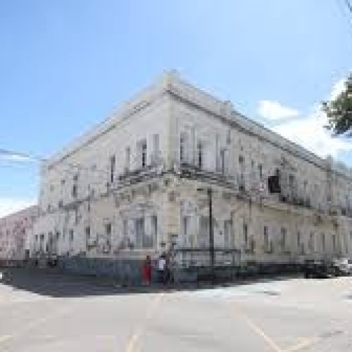 Evandro renova intervenção na Santa Casa da de Fortaleza; decreto determina medida até 31 de dezembro deste ano