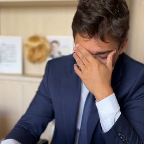 Pressões para cassação e prisão de Nikolas Ferreira ganham volume; ato do bolsonarista é crime previsto em lei