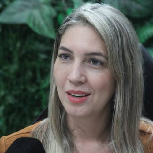 Proposta de Larissa Gaspar proíbe venda de animais em feiras públicas no Ceará