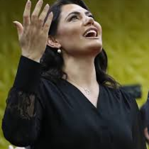 Paulo Motoryn: “Michelle Bolsonaro e sua liberdade de expressão seletiva” (ou “Jogo bruto do fanatismo ameaça a vida de jornalistas”)