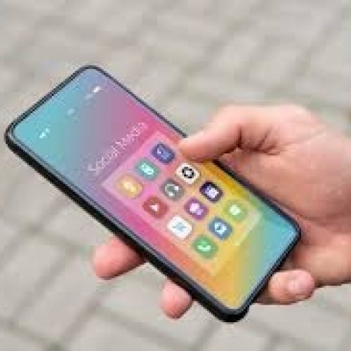 Viçosa do Ceará recebe curso gratuito voltado à inclusão digital de pessoas idosas