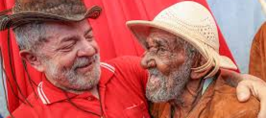 Pesquisa da Real Big Data mostra vitória de Lula no Ceará no primeiro turno e rejeição intensa a Flávio Bolsonaro; números são saudados nas redes sociais
