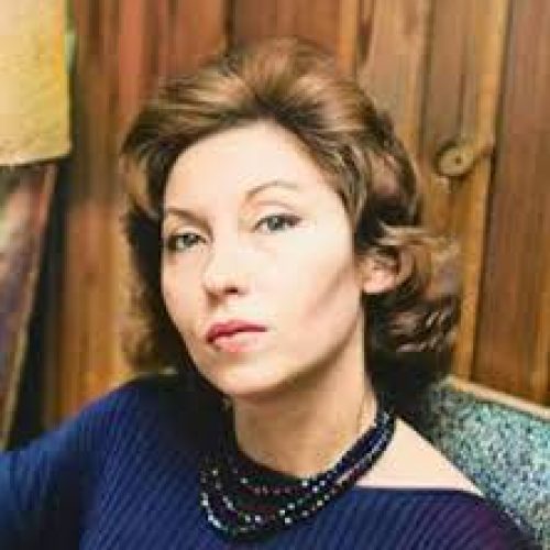 Livro de autora cearense analisa traduções das obras de Clarice Lispector em língua inglesa