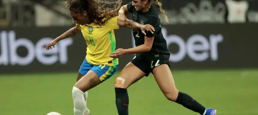 Copa de futebol feminina, que será realizada no Brasil em 2027, já movimenta admiradoras e admiradores do esporte