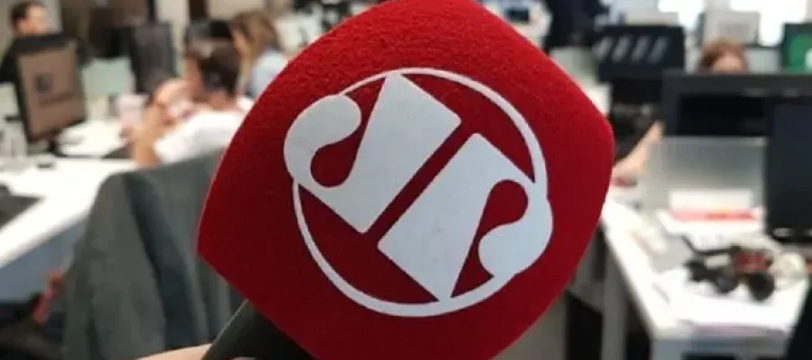Desinformação e abusos cometidos pela Jovem Pan levam TSE a fazer alerta a emissoras