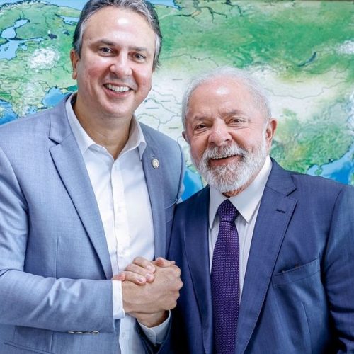 Camilo e Lula participam da abertura do 60º Congresso da UNE; gesto reforça políticas de relacionamento do governo e o diferencia positivamente de gestões passadas