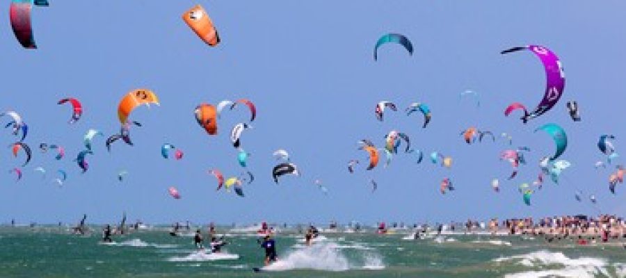Fortaleza ocupa espaços privilegiados no turismo internacional de kitesurf e amplia protagonismo da Praia do Futuro na prática do esporte