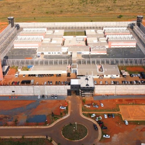 Rodovia DF-465, km 2, Brasília (DF), CEP 72815-000: esse é o endereço da penitenciária da Papuda, o ideal para se trancafiar elemento de alta periculosidade