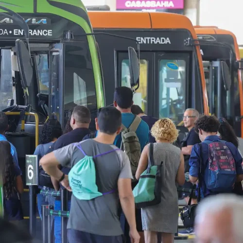 Jornada 6×1: 67% dos entrevistados em pesquisa apontam que modelo piora saúde mental