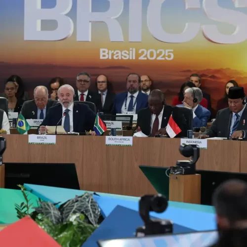 Nações do Brics cobram de países ricos US$ 1,3 trilhão em financiamento climático até a COP30