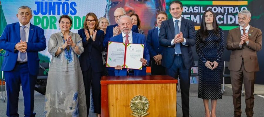 Lula assina pacote de medidas para ampliar proteção às mulheres e reforçar segurança digital