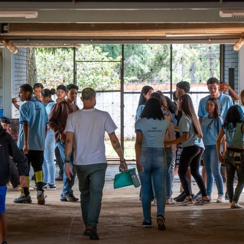 Pé-de-Meia faz dois anos – abandono escolar cai 36% no Ceará; ação tem  391 mil estudantes beneficiados no Estado