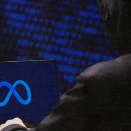 The Intercept: “Quem lucra bilhões com golpes digitais?” (dica: a Meta faturou R$ 83 bilhões com anúncios falsos e de golpes)