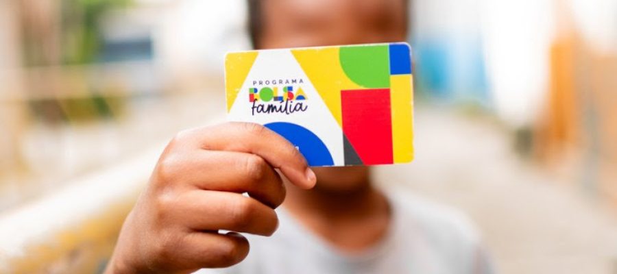 Mais de 18,84 milhões de famílias recebem o Bolsa Família a partir desta quinta-feira (12.2)