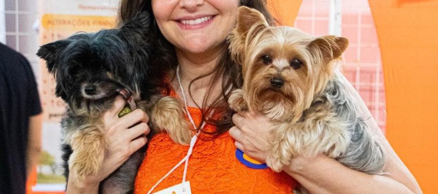 Outubro Rosa Pet: universidade e veterinários de mobilizam em ação para prevenir ou detectar câncer de mama em animais